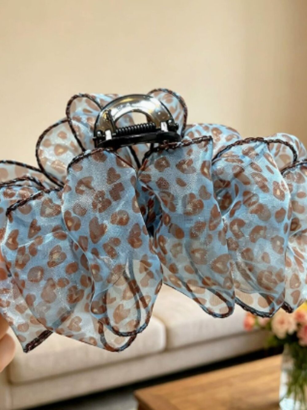 Women's hair clip